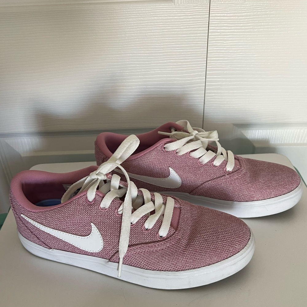Nike SB Solarsoft Check sneakers from 2017, worn once